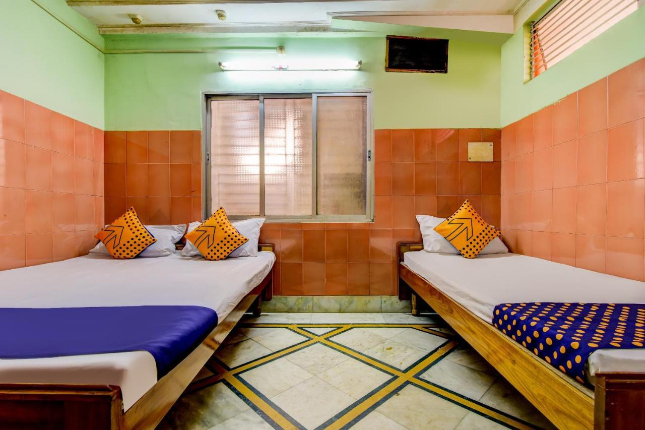Oyo 63538 Hotel Lotus 1 Khanapara Room photo