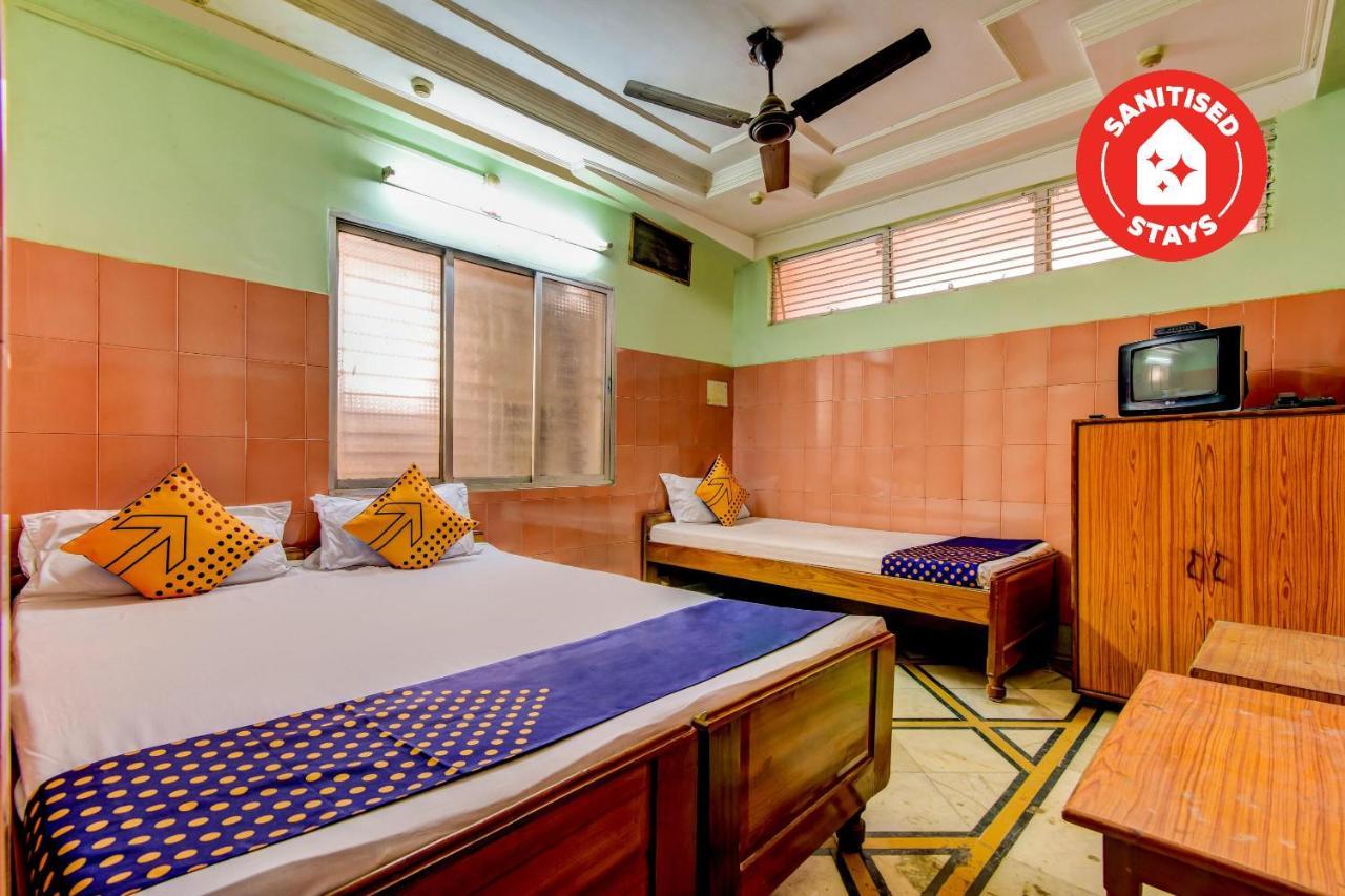Oyo 63538 Hotel Lotus 1 Khanapara Exterior photo